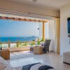 Отель Expansive Views of Famous Cabo Arch: Villa Sirena, фото 17