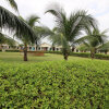 Отель Whispering Palms and Resort, фото 2
