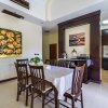 Отель Вилла Spacious villa with private pool and parking, фото 16