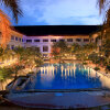 Отель ASTON Tanjung Pinang Hotel & Conference Center, фото 2