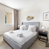 Апартаменты WelHome - Prime Apartment With Balcony Amidst Lively Area, фото 2