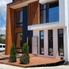 Гостиница Частный дом Marry Village Red Apartments, фото 1
