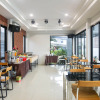 Отель Life Grand Chiang Mai, фото 10
