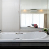 Апартаменты Studio Apartment with King-bed and Pool, фото 15