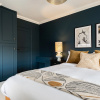 Отель The Battersea Retreat - Modern & Bright 1BDR Apartment with Balcony, фото 6
