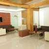 Отель Richmond Hotel & Suites, фото 4