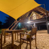 Отель Thamaravila Wilpattu-Luxury Tented Safari Villas	, фото 4