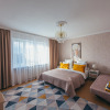Гостиница Квартира Двухкомнатная в Лучшем Районе Города, фото 2