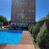 Гостиница Квартира с бассейном в ЖК Атмосфера, фото 2