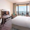 Курортный отель Anantara The Palm Dubai Resort, фото 36