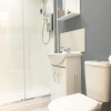 Отель Квартира  Bedford Rd Apartment| Ideal for Hospital & Town Cn, фото 15