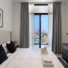 Апартаменты WelHome - Dubai Delight: Luxe Living 1BR at Binghatti Luna, фото 49