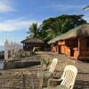Отель Бунгало Bamboo village on the beach в Катмон