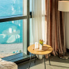 Апартаменты Ocean Breeze Retreat - honeymoon sea view resort, фото 13