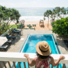 Отель At Ease Beach Hotel, фото 1