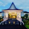 Отель ASTON Tanjung Pinang Hotel & Conference Center в Танджунге Пинанг