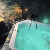 Апартаменты Уникальные с Огромной Спа Джакузи на Двоих и Камином в Стиле Лофт, фото 1