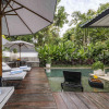 Отель Вилла Gang Bima - Unique Retro Seminyak Private Mansion, фото 16