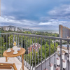 Апартаменты Люкс с Балконом и Видом на Море 12 этаж Покровский Парк Apartamore, фото 1