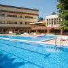 Отель Golden Family Resort в Алуште