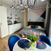 Апартаменты Синяя Студия с Панорамным Окном, фото 3