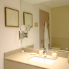 Апартаменты Modern and Classy 1BR in Close to Amenities & Steps from F1, фото 7