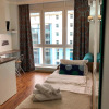 Апартаменты Маленькая студия с большим панорамным окном, фото 1