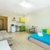 Апартаменты студия в ярких тонах в центре Тюмени, фото 3