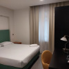 https://cdn.worldota.net/t/{size}/hotel_review/10/8c/108c45a675c614ca440a2548c0ff39d5e388b478.JPEG