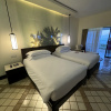 https://cdn.worldota.net/t/{size}/hotel_review/1c/48/1c48d30b50bf4a1b190d6f1b842f58c06d1aa68e.JPEG