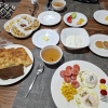 https://cdn.worldota.net/t/100x100/hotel_review/1d/0a/1d0af84a19732a041fd8f9e87f49630ff6a640f8.JPEG