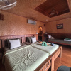 https://cdn.worldota.net/t/{size}/hotel_review/20/6d/206d461fb53cc298da1c43b10431c71802d5c0b9.JPEG