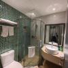 https://cdn.worldota.net/t/100x100/hotel_review/22/03/220365f123a549f04f68d3d451b962af416ae7e3.JPEG