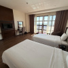 https://cdn.worldota.net/t/100x100/hotel_review/25/99/25996af23c88fec076282fc049ab535a6323a405.JPEG