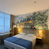 https://cdn.worldota.net/t/100x100/hotel_review/2f/0a/2f0a225d4f5de80a76be44f9ad54026535c3ffe8.JPEG