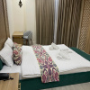 https://cdn.worldota.net/t/100x100/hotel_review/2f/77/2f77d7de1d91f69fe598fb3a8df71db008db298b.JPEG
