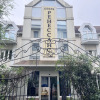 https://cdn.worldota.net/t/{size}/hotel_review/35/d9/35d97395f9efc21d927e26a50059c5228e8f237c.JPEG