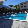https://cdn.worldota.net/t/100x100/hotel_review/43/e3/43e3bde43594a3540b9a98b512871872f6df47bb.JPEG