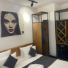 https://cdn.worldota.net/t/100x100/hotel_review/50/7d/507da23c6659307fd2b5de8813daeefddfb2821c.JPEG