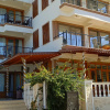 https://cdn.worldota.net/t/{size}/hotel_review/51/2d/512dd9c09543309137f4e906def3e1d24a1ae6d9.JPEG