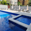 https://cdn.worldota.net/t/100x100/hotel_review/56/37/5637b86240731e6c77215ef15e0b83e818b026fc.JPEG