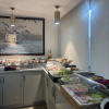 https://cdn.worldota.net/t/100x100/hotel_review/56/cc/56cc05948d49a5a152b76ade28dd8ca2220bced1.JPEG