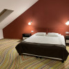 https://cdn.worldota.net/t/{size}/hotel_review/5d/74/5d74cc12235a6656875cdf031a71681bda881fb6.JPEG
