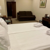 https://cdn.worldota.net/t/{size}/hotel_review/6a/30/6a307f7db516ff696123edf781a170fef108c589.JPEG