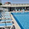 https://cdn.worldota.net/t/100x100/hotel_review/6d/89/6d89bad420952d79927ef7a4646b09d3f4615fa4.JPEG