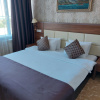 https://cdn.worldota.net/t/100x100/hotel_review/6e/46/6e46bb9d3fdb08cd3b2a27854473c937289815a2.JPEG