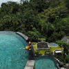 https://cdn.worldota.net/t/{size}/hotel_review/7b/91/7b919ff6859339a65544b1b391888fd1b1728b92.JPEG