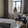 https://cdn.worldota.net/t/{size}/hotel_review/7d/fd/7dfd04adfe6a493b7181e16d5f769a61a51f3da8.JPEG