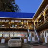 https://cdn.worldota.net/t/{size}/hotel_review/7f/78/7f784a5390bad875a5c1abe13be9fa650cb26615.JPEG