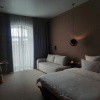 https://cdn.worldota.net/t/100x100/hotel_review/81/c6/81c62656b37cca43c70911b54829388f667fa04f.JPEG